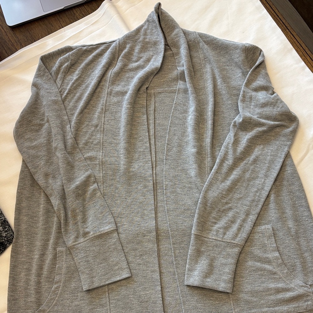 Elegant Heather Gray Women's Cardigan